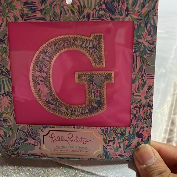 New In Box Lilly Pulitzer Letter "G" Monogram Sticker Pattern Cabana Cocktail - Picture 3 of 3